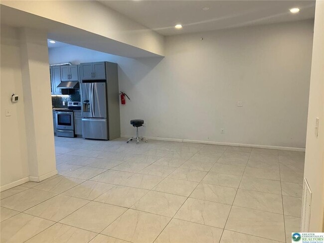 Photo - 134 S 3rd St Unit Apt B