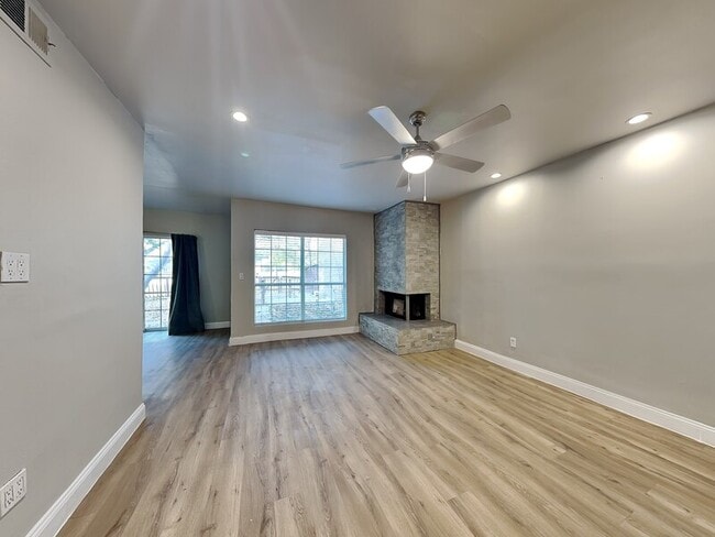 Photo - 2986 Buttonwood Dr