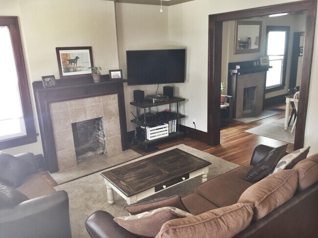 Photo - 1704 Oak St Unit 1704