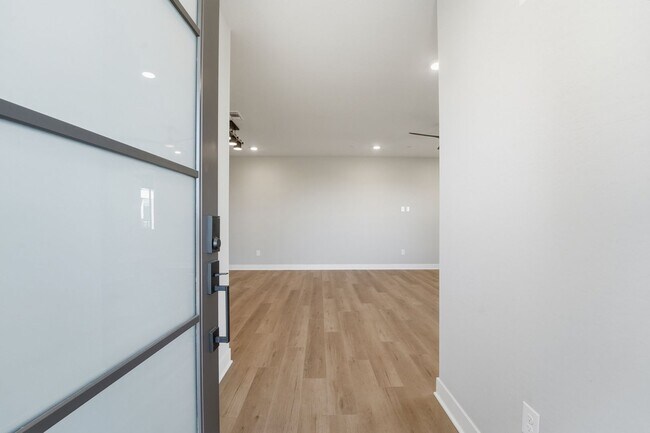 Photo - Brand-New 2025 Contemporary Condo | 2 Bed + 2 Bath | Prime North Phoenix Location Unit 121