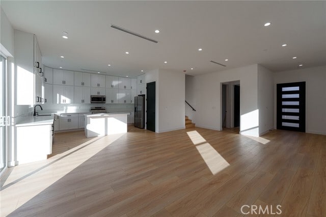 Building Photo - 14123 Emelita St