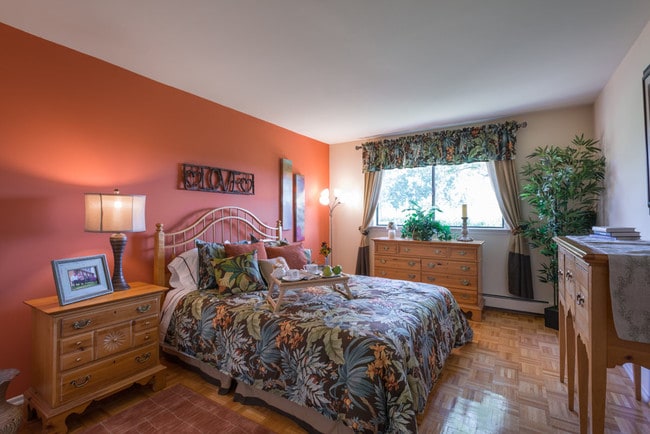 Photo - Village Green Apartments