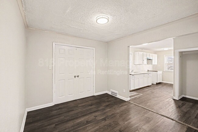 Photo - 6230 Agnes Ave