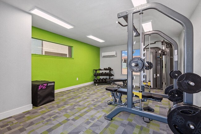 Photo - The Peaks on 4th Apartments