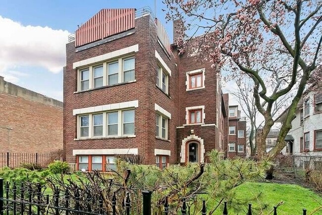 Photo - 420 N Pine Ave