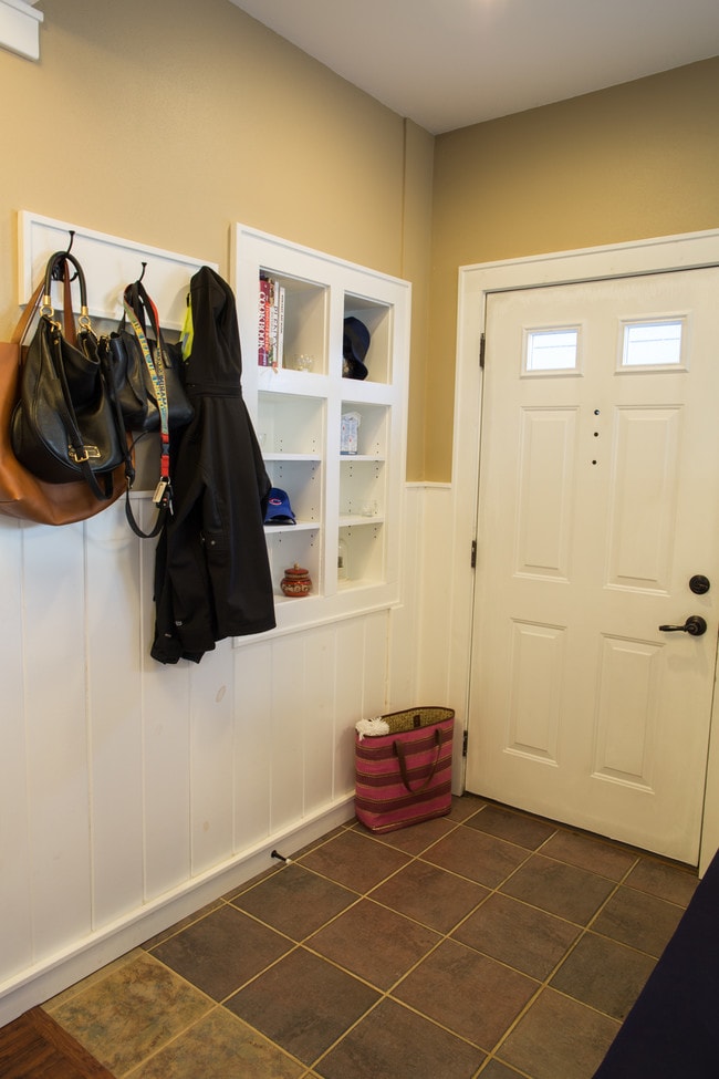 Foyer w hooks, built-in and bench. - 2010 E Iron St