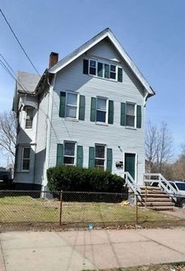 Building Photo - 630 Howard Ave Unit 2 Rental