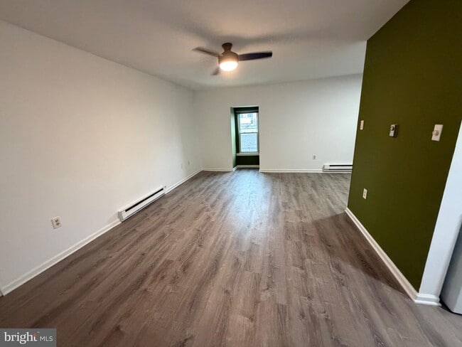 Photo - 444 Bridge St Unit E