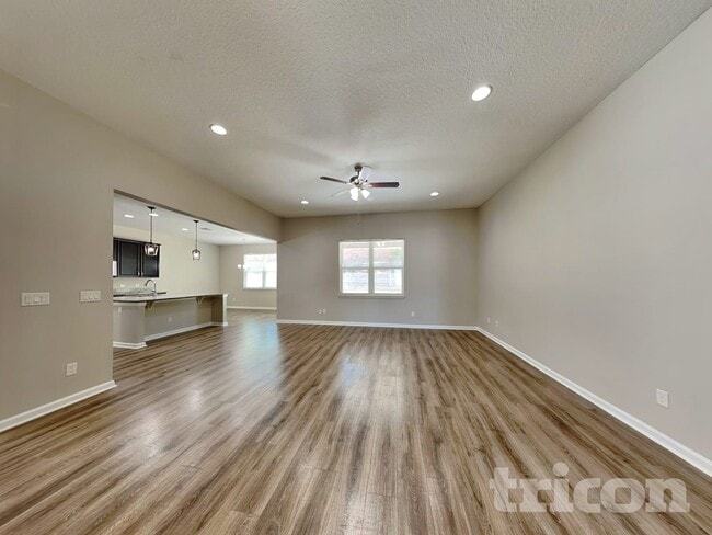 Photo - 3525 Chandler Estates Dr