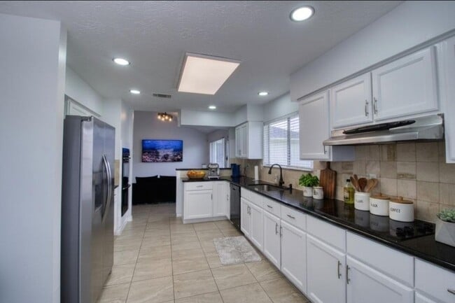 Photo - 16419 Lost Quail Dr
