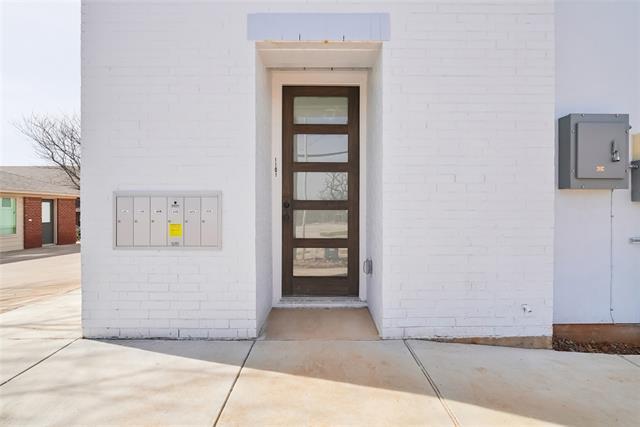 Photo - 401 Bryan St