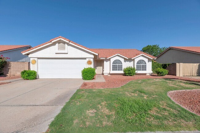 Stunning 3-bedroom, 2-bathroom home locate... - Stunning 3-bedroom, 2-bathroom home locate...