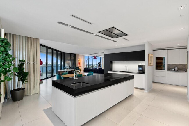 Photo - 1000 Biscayne Blvd Unit 1702