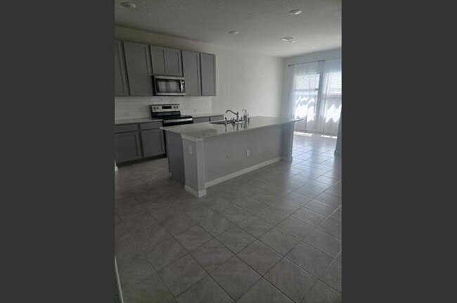 Photo - 17633 Shafer Dr