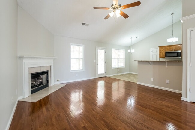 Photo - 127 Berkley Dr