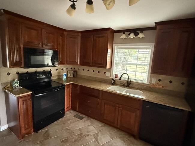 Photo - 3125 Hwy 49 E