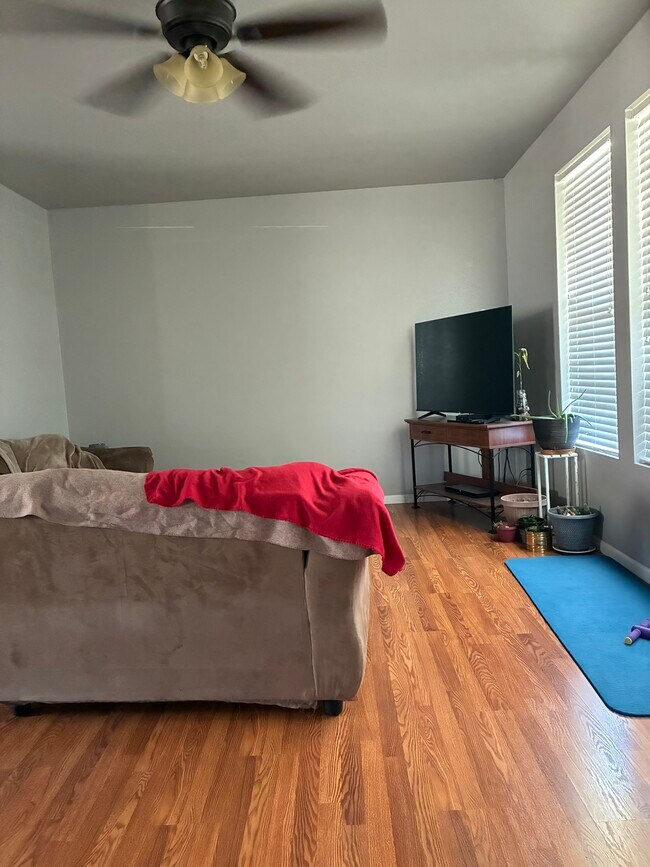 Photo - 109 Hemingway Ct