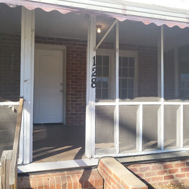 128 Wrightsville Ave