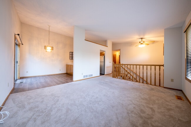 Photo - 7991 147th St W