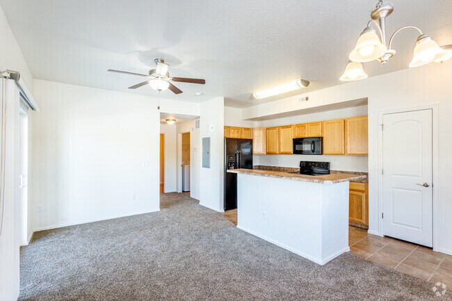1HAB, 1BA - The Crestone