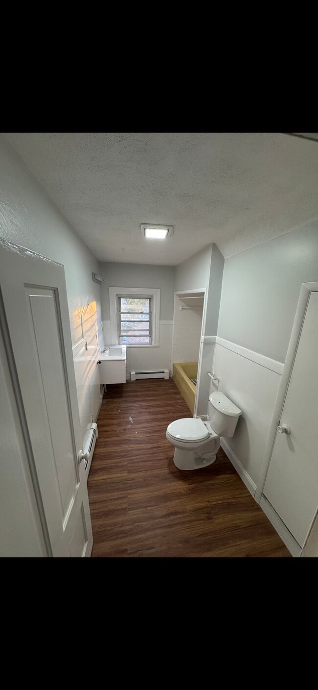 Photo - 150 Langdon St Unit 2bedroom for rent!