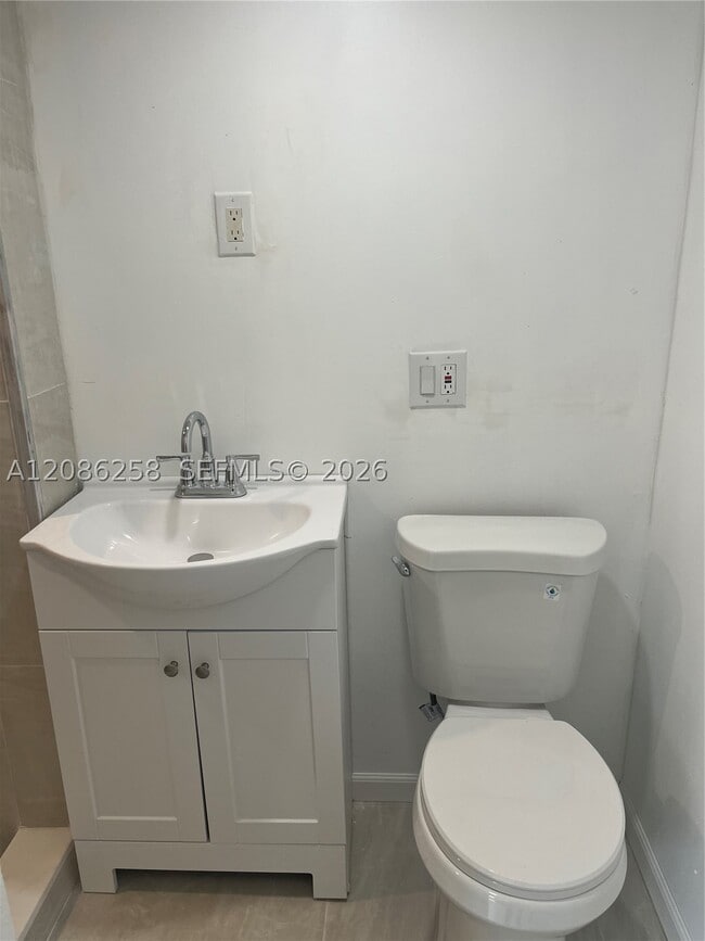Photo - 5700 SW 37th St