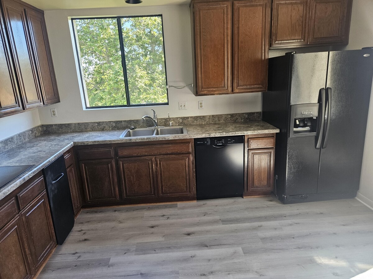 Photo - 85 Seaview Dr Townhome