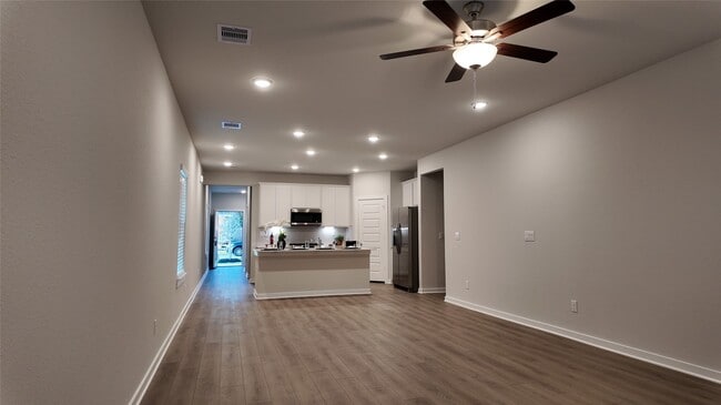 Photo - 8519 Blueberry Ash St