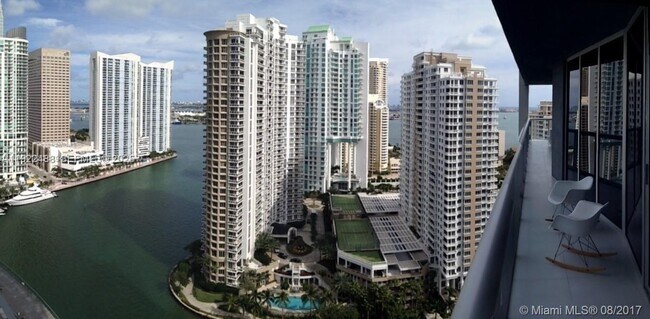 Photo - 495 Brickell Ave Unidad 2602