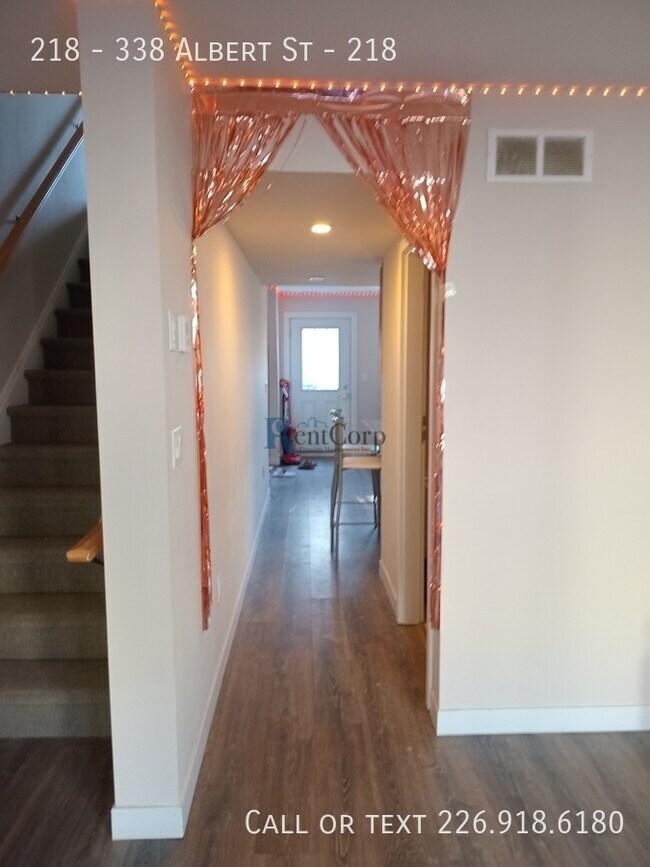 Photo - 338-338 Albert St