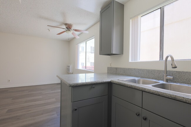 Photo - 2839 Francis Ave Unit 203