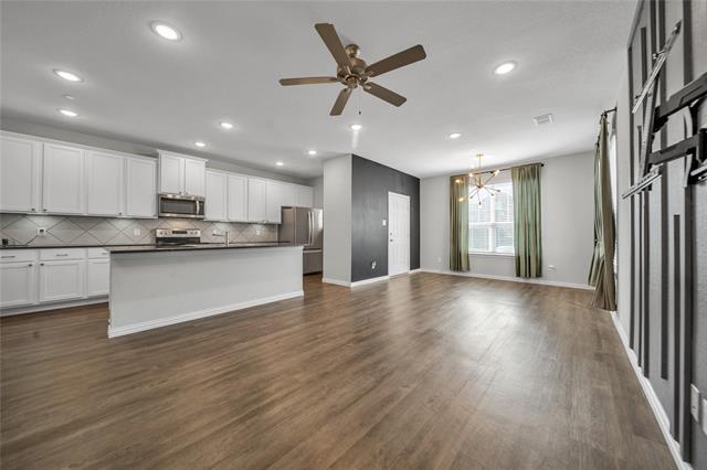 Photo - 2817 Bellflower Dr