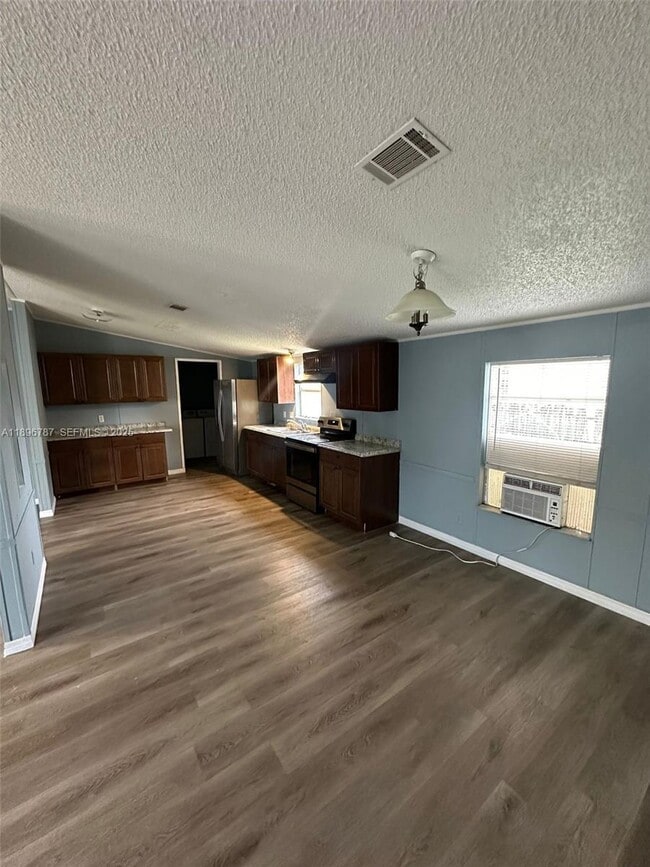 Photo - 11863 Atlantic Cir