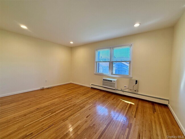 Photo - 149-14-149-21 21st Ave