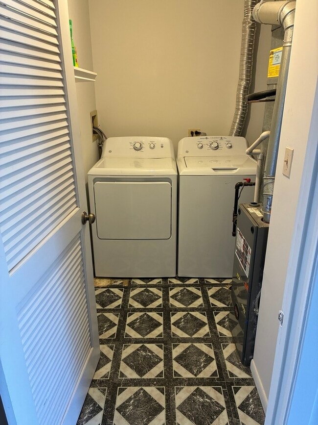 Photo - 1213 Cranbrook Dr