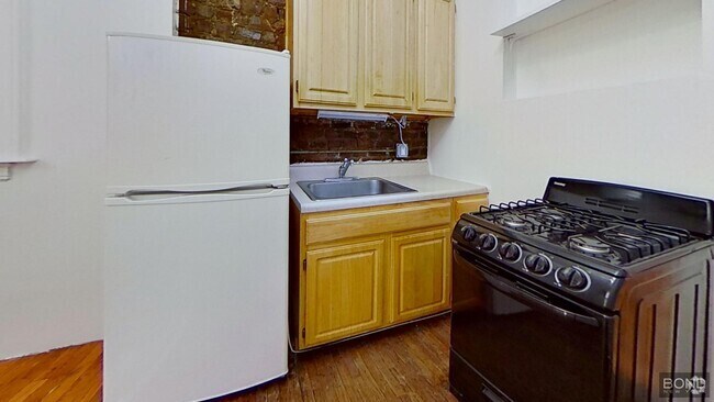 Building Photo - 168 Rivington St Unit 1B Rental