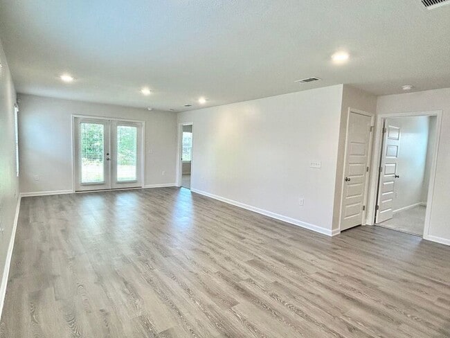 Photo - 5386 Peach Dr