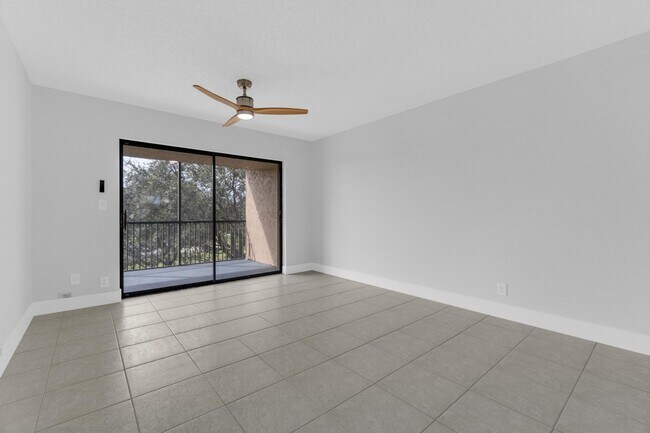 Photo - 200 Jacaranda Country Club Dr Unit 3c