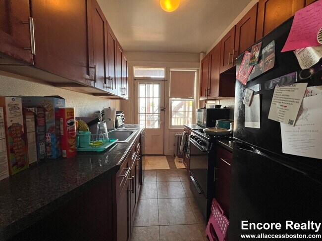 Photo - 124 Washington St Unit 2