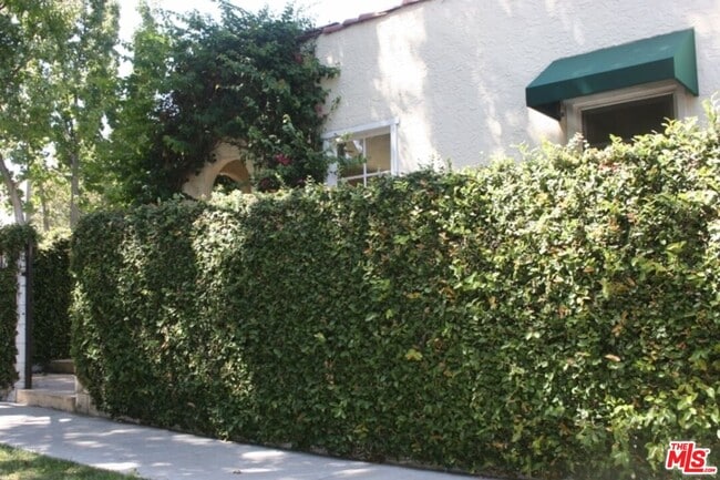 Photo - 8715 Sherwood Dr