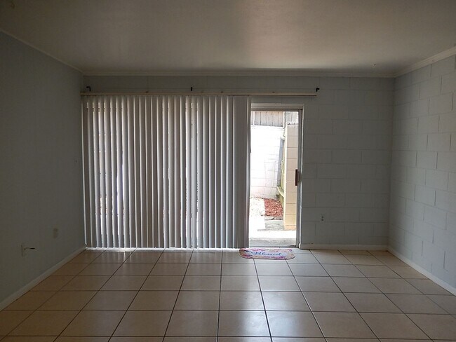 Photo - CUTE 1/1 w/ Tile Floors, Walk In Closet, Patio, & Neighborhood Pool! Bike to FSU or TCC! $850/mon...