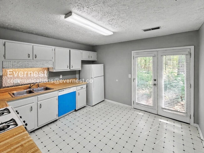 Photo - 1251 Hanover Pl