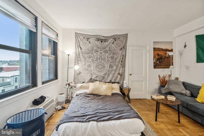Photo - 1010 25th St NW Unit 506