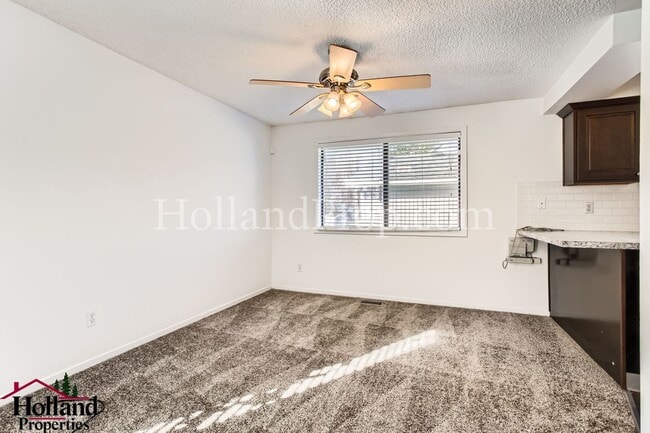 Photo - Beautifully Duplex in Desirable Northwest Portland Available For You! BEST NEW PRICE $1,995 and R...