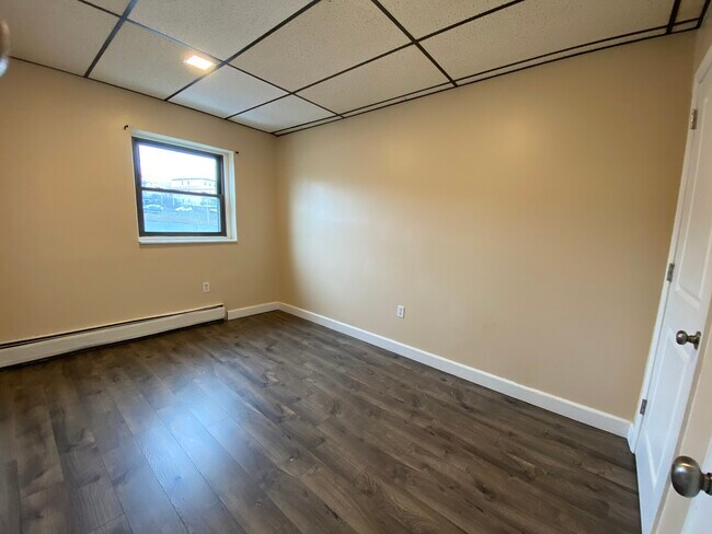 Photo - 45 Millbury St Unidad #8