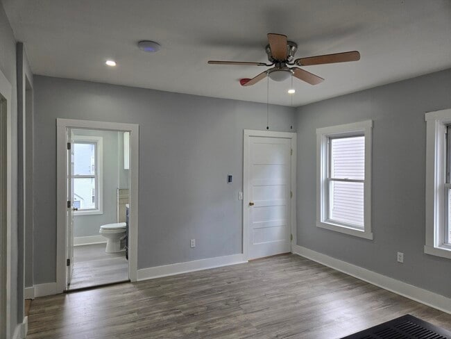 Photo - 90 Quequechan St Unidad 2