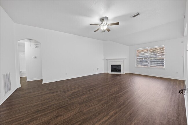 Photo - 16122 Cypress Point Dr