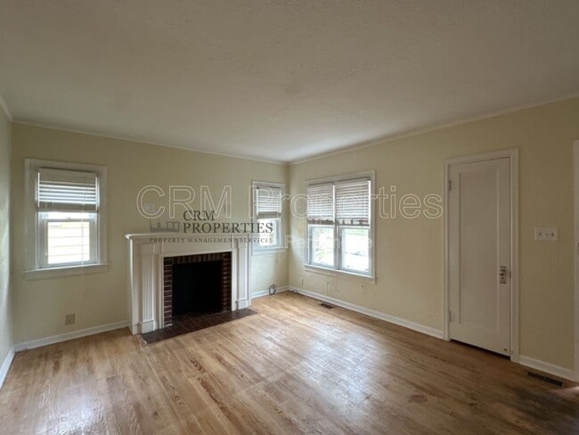 Photo - 1907 S Webster St
