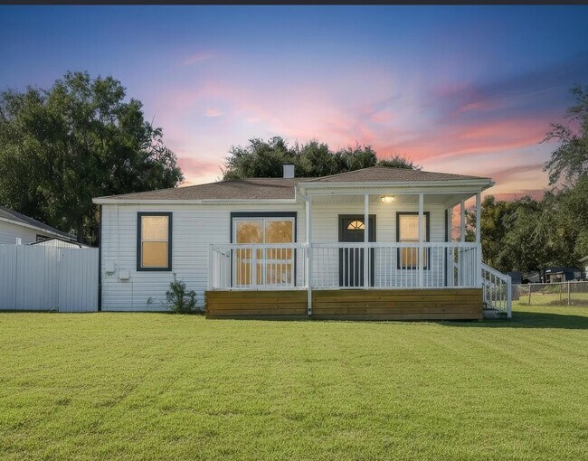 Photo - 5202 Birkenhead Rd