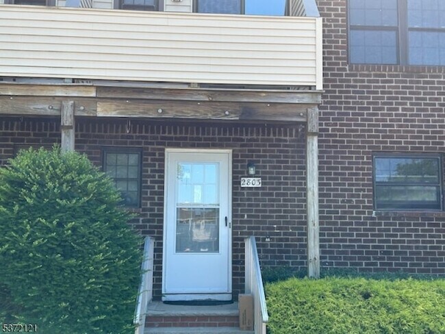 Building Photo - 2803 Kent Pl Rental